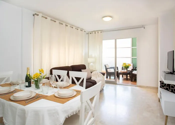 Lujo Frente Al Puerto フエンヒロラ