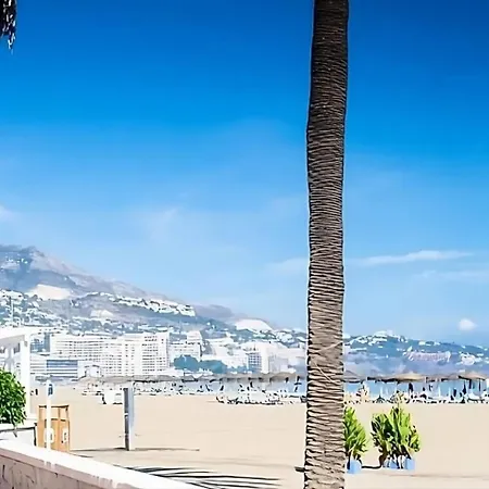 아파트 Lujo Frente Al Puerto 푸엔히롤라